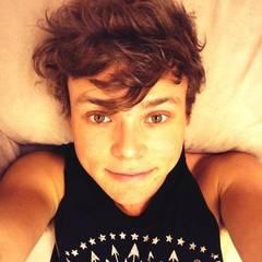 Ashton Irwin