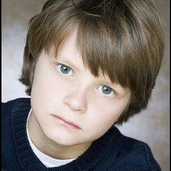 Charlie Tahan