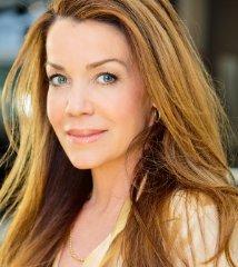 Claudia Christian