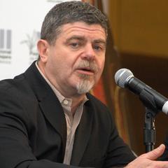 Gustavo Santaolalla