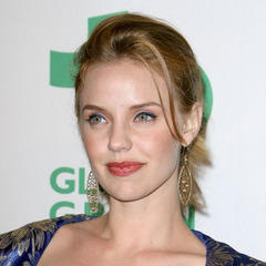 Kelli Garner