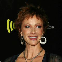 Lauren Holly