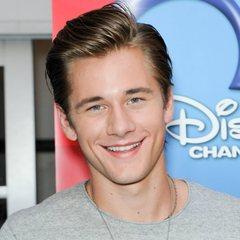 Luke Benward