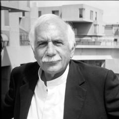 Moshe Safdie