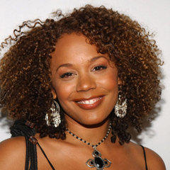 Rachel True