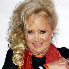 Sally Kirkland