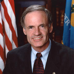 Thomas Carper