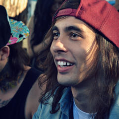 Vic Fuentes